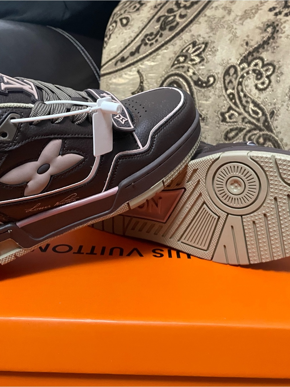 Louis Vuitton Men's Black & Cream Low-Top Sneaker
